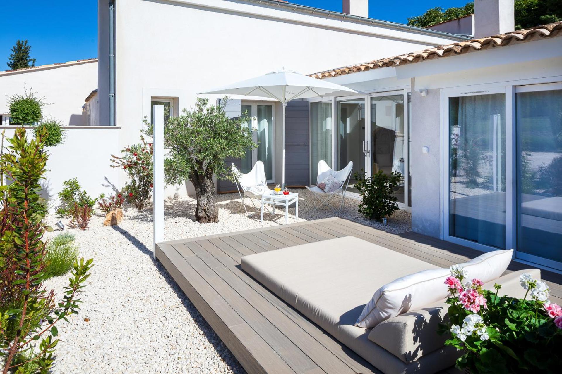 La Bastide De Damien, 5 Clefs Demeure D'Exception Et Table Remarquable Dans Le Guide Teritoria, Jacuzzi Privatif, Cuisine Etoilee Dominique Frerard Otel Aix-en-Provence Dış mekan fotoğraf